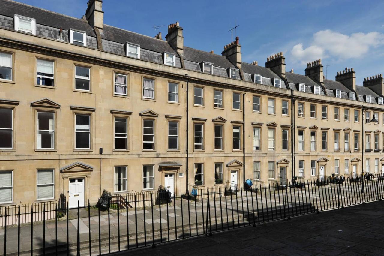 Central Luxury Bath Garden Apartment Free Parking Экстерьер фото